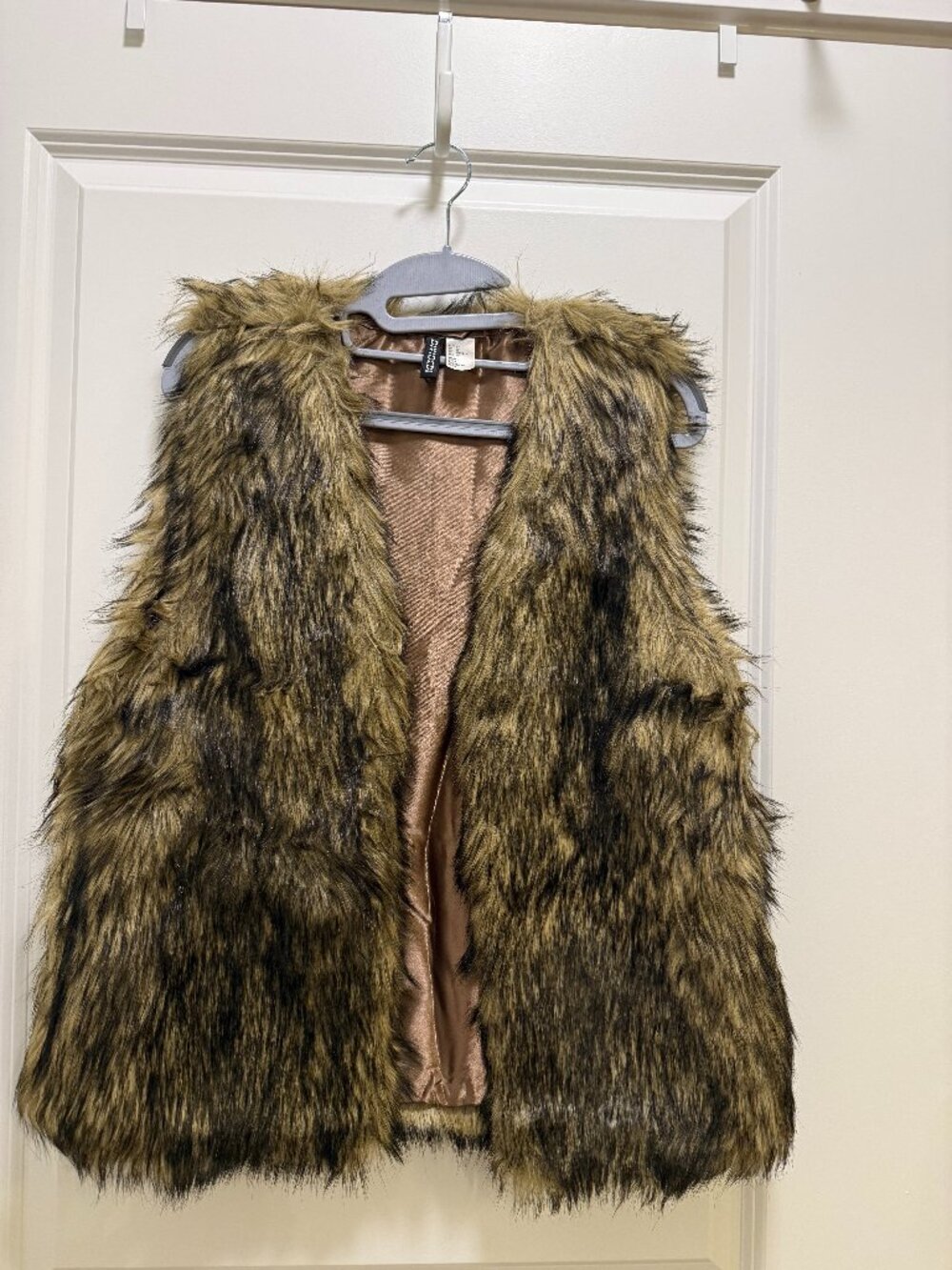 H&M Women's Faux Fur Vest Brown Black Shaggy Lined Size US 10 Jacket Size US 10